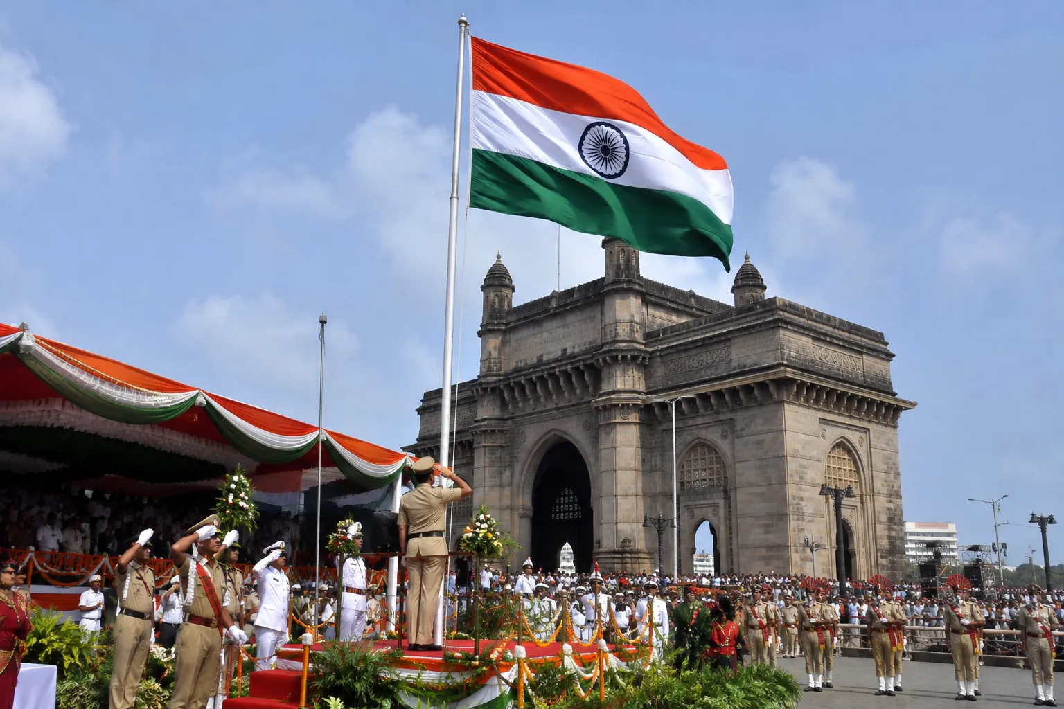 The Global Times | स्वातंत्र्यदिनाच्या पार्श्वभूमीवर महाराष्ट्रात...